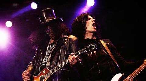 Todd Kerns with Slash