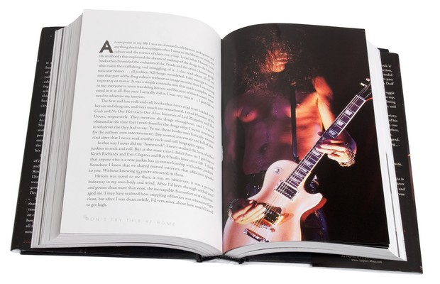 Slash: Slash, Bozza, Anthony: 9780061351433: : Books