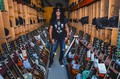 Slash with equipment photo & picture gallery