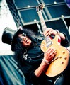 Slash live photo & picture gallery