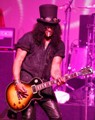 Slash live photo & picture gallery