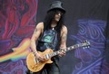 Slash live photo & picture gallery