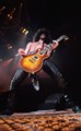 Slash live photo & picture gallery