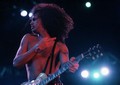 Slash live photo & picture gallery