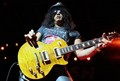 Slash live photo & picture gallery