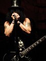 Slash live photo & picture gallery