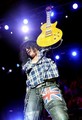 Slash live photo & picture gallery