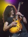 Slash live photo & picture gallery